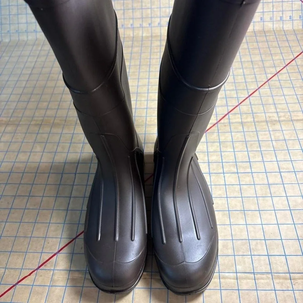Men's Brown Size 8 Servus Rubber Boots,‎ ASTM F2892-18 FH, Electrical Rated
